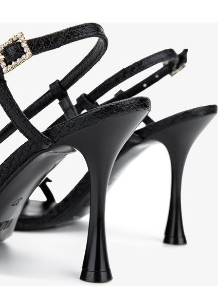 Kadın Hakiki Deri Siyah Topuklu Ayakkabı 1075 1523-16 Bn Ayk Y25 Sıyah indirimleri