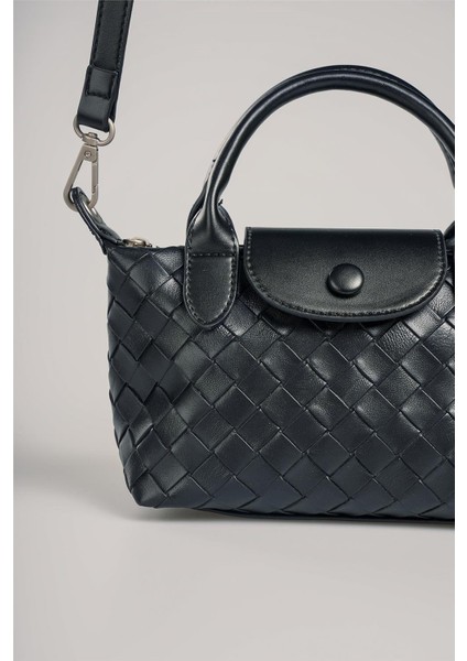 Kadın 17959 Omuz Çantası fırsatları