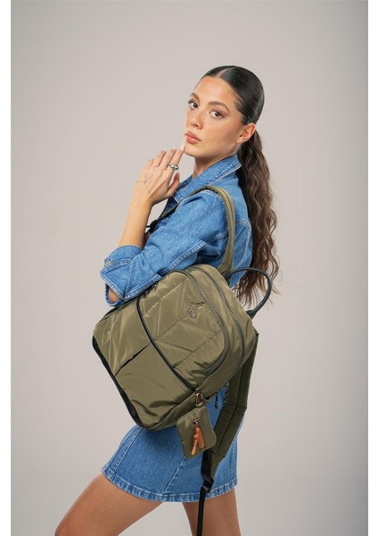 Kadın 17749 Sırt Çantası