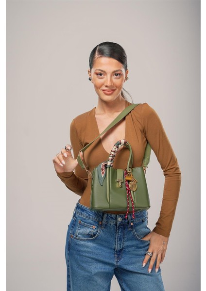 Kadın 18048 Omuz Çantası