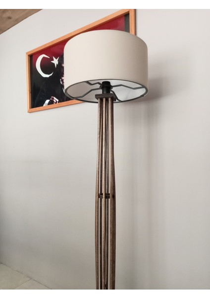 Ahşap Lambader, Köşe Lamba