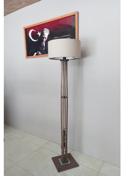 Ahşap Lambader, Köşe Lamba