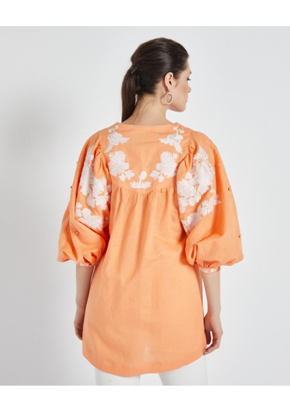 Kadın Etnik Desenli Salaş Tunik – Nakışlı Kol ve Yaka Detaylı fırsatları