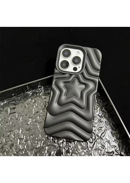 Iphone 13 / 14 / 15 Uyumlu Kabartmalı Yıldız Desenli Silikon Kılıf