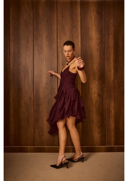 Siyah Cilt Arkası Açık Kadın Topuklu Ayakkabı