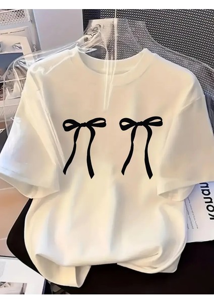 Kadın Siyah Fiyonk Baskılı Beyaz T-Shirt modelleri