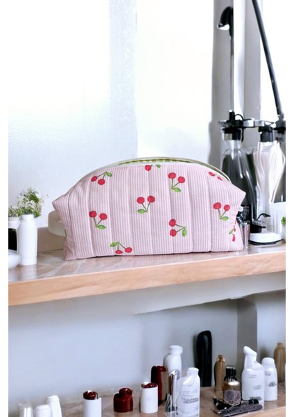 Pembe Çizgili Kiraz Desenli Dyson Airwrap Uyumlu Saç Şekillendirici Çantası | Makyaj ve Kozmetik Organizer | Fermuarlı, Pamuklu Astarlı, 35X14X12 cm