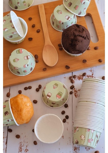 Mint Yeşili Dondurma Desenli Kek Kapsülü 50 Adet | Renkli Muffin Cupcake Kağıdı – 50X39 mm