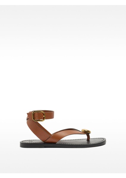 Metalik Detaylı %100 Deri Sandalet