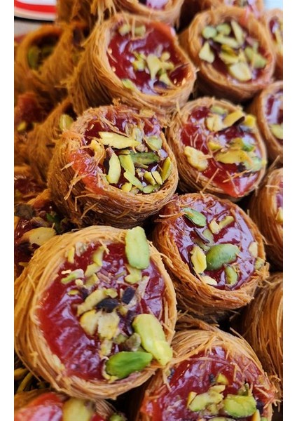 Taptaze El Yapımı Fındık Karamelli Bülbülyuvası fiyatları