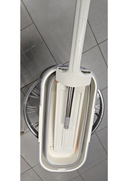 Katlanabilir Mikrofiber Paspas Seti, Pratik ve Temiz Yer Kaplamayan Krem Renk