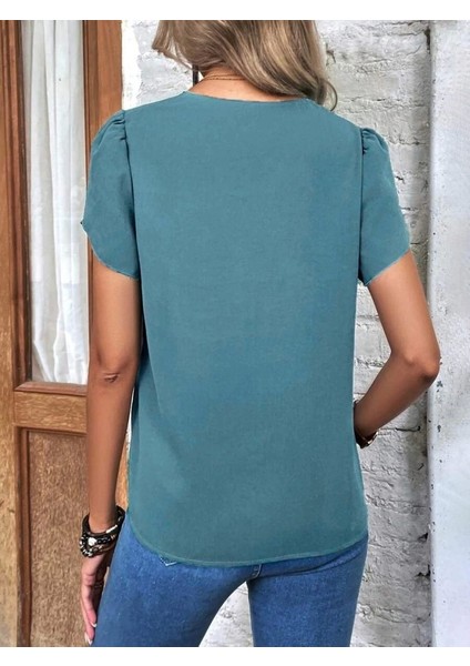 Kadın Kısa Kollu Lazer V Yakalı Ithal Krep Bluz