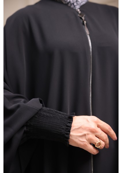 Yarasa Abaya indirimleri