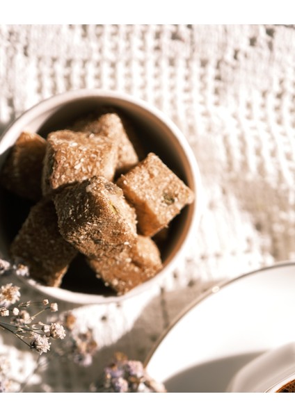 Tarçın Kaplı Salepli Çifte Kavrulmuş Antep Fıstıklı Lokum 500 gram