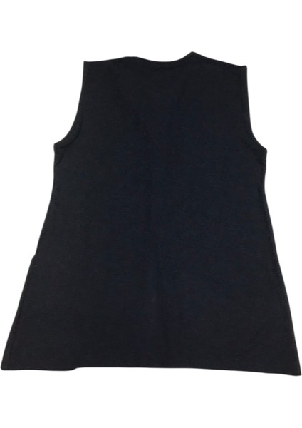 Kadın Önü Üç Düğmeli Jakarlı Cepli Kısa Yelek modelleri