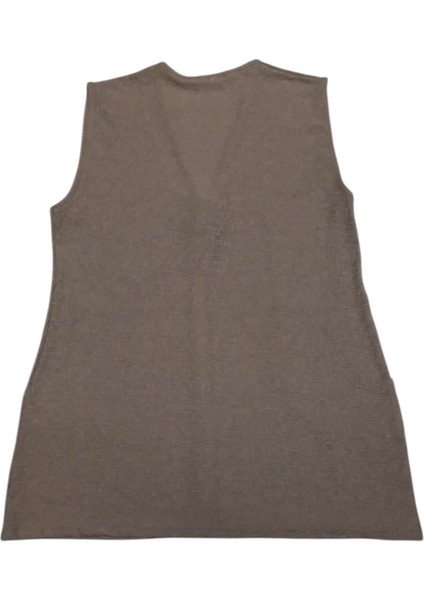 Kadın Önü Üç Düğmeli Jakarlı Cepli Kısa Yelek fırsatları