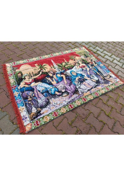 Şahmerdanoğlu 116X167 cm “haremde Keyif Yapan Dilberler” – Kadife Duvar Halısı, Kahveci Güzeli M47