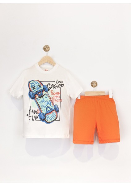 Kaykay Baskılı T-Shirt-Şort Kombinli Erkek Çocuk Takım