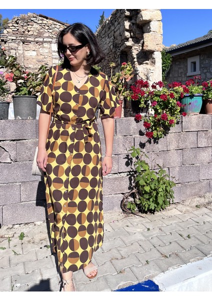 Desenli %100 Pamuk Düğmeli Kuşaklı Rahat Kalıp Sarı Elbise fırsatları