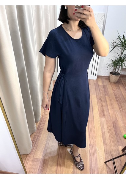 Yan Bağlamalı Kısa Kollu Midi Boy Lacivert Elbise modelleri