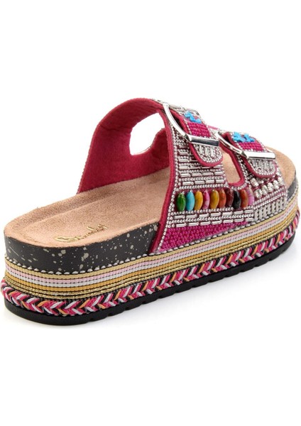 Pembe Kadın Terlik Taşlı Düz Taban Konforlu Kullanım modelleri