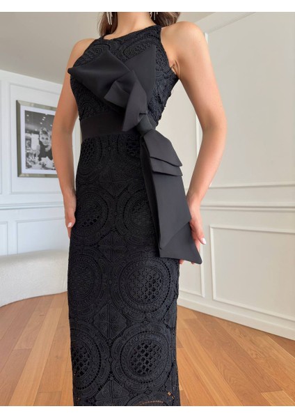 Midi Boy, Dantel Işlemeli Gövde, Belde Büyük Fiyonk Detaylı "bow‑detail Lace Midi Dress".