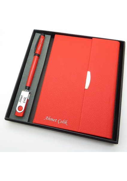 Signator® Codex | N386 Kişiye Özel Defterli Set - Isme Özel Kırmızı Kalem + Isme Özel Kırmızı Defter+ Isme Özel 32 GB USB Bellek | Isme Özel Kutusunda Hediyelik Set