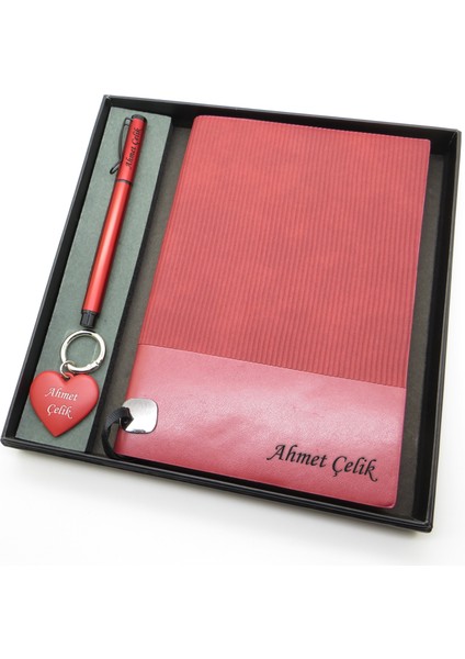 Signator® Codex | N145 Kişiye Özel Defterli Set - Isme Özel Kırmızı Kalem + Isme Özel Kırmızı Defter + Isme Özel Kırmızı Anahtarlık | Isme Özel Kutusunda Hediyelik Set