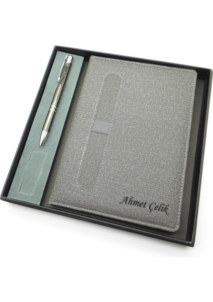 Signator® Codex | N113 Kişiye Özel Defterli Set - Isme Özel Gri Kalem + Isme Özel Gri Defter | Isme Özel Kutusunda Hediyelik Set