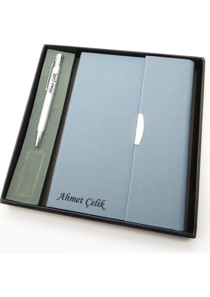 Signator® Codex | N211 Kişiye Özel Defterli Set - Isme Özel Gümüş Kalem + Isme Özel Açık Mavi Defter | Isme Özel Kutusunda Hediyelik Set