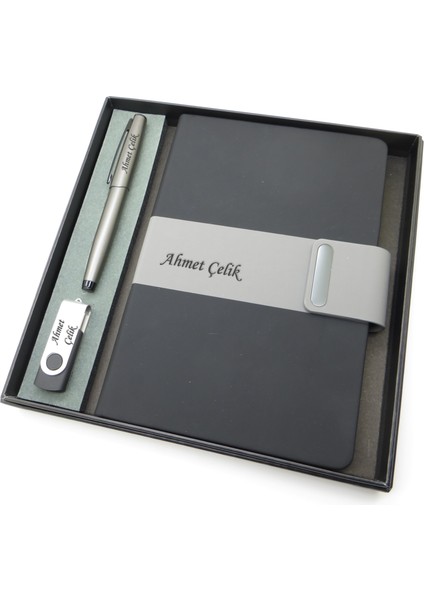 Signator® Codex | N381 Kişiye Özel Defterli Set - Isme Özel Gri Kalem + Isme Özel Siyah Defter+ Isme Özel 32 GB USB Bellek | Isme Özel Kutusunda Hediyelik Set