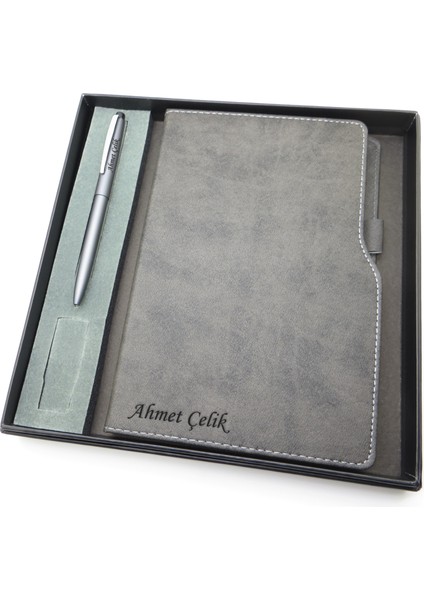 Signator® Codex | N233 Kişiye Özel Defterli Set - Scrikss Isme Özel Gri Kalem + Isme Özel Gri Defter | Isme Özel Kutusunda Hediyelik Set