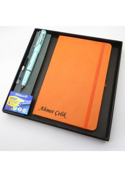 Signator® Codex | N312 Kişiye Özel Defterli Set - Isme Özel Turkuaz Dolma Kalem + Isme Özel Turuncu Defter + Yedek Kartuş| Isme Özel Kutusunda Hediyelik Set