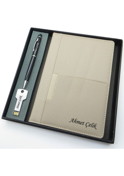 Signator® Codex | N282 Kişiye Özel Defterli Set - Isme Özel Siyah Kalem + Isme Özel Bej Defter + Isme Özel 32 GB USB Bellek| Isme Özel Kutusunda Hediyelik Set