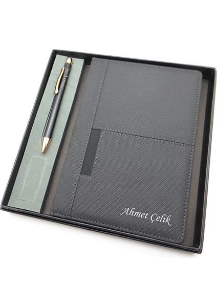 Signator® Codex | N284 Kişiye Özel Defterli Set - Isme Özel Siyah Kalem + Isme Özel Siyah Defter | Isme Özel Kutusunda Hediyelik Set