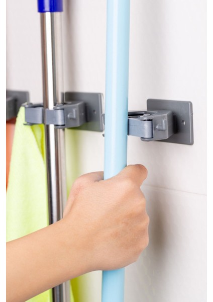 Çok Amaçlı Fırça ve Paspas Askısı, Pratik ve Dayanıklı Tasarım, Renk: Karışık fiyatları