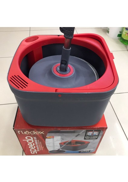 Pratik Kare Mop Temizlik Seti, Renkli Dönerli ve Kullanışlı Temizlik Aracı