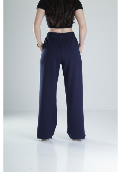 Yan Şerit Detaylı Lacivert Oversize Eşofman fırsatları