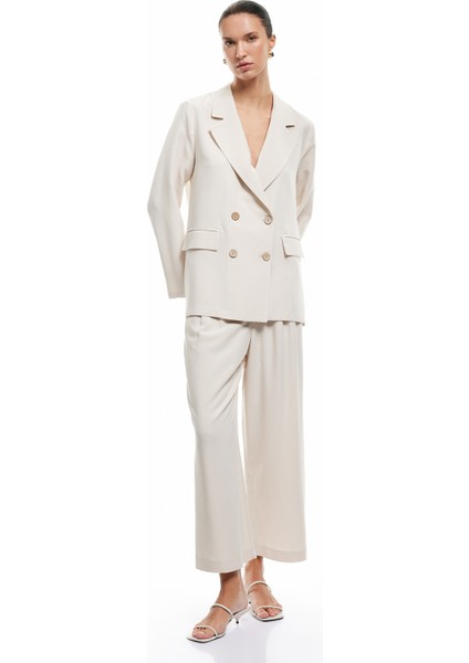Yeni Sezon Uzun Kollu Cepli Keten Karışımlı Kruvaze Oversize Blazer Ceket fiyatları