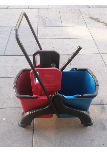 Çift Kovalı Plastik Temizlik Arabası Seti, Dayanıklı ve Kullanışlı Temizlik Aracı