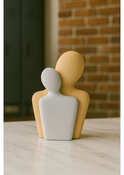 Minimalist Sarılma Figürü Biblo | Modern Aile ve Sevgi Temalı Dekoratif Obje