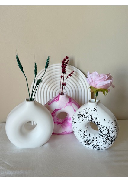 El Yapımı Modern Halka Formlu Beyaz Mini Vazo - Donut Vazo fiyatları