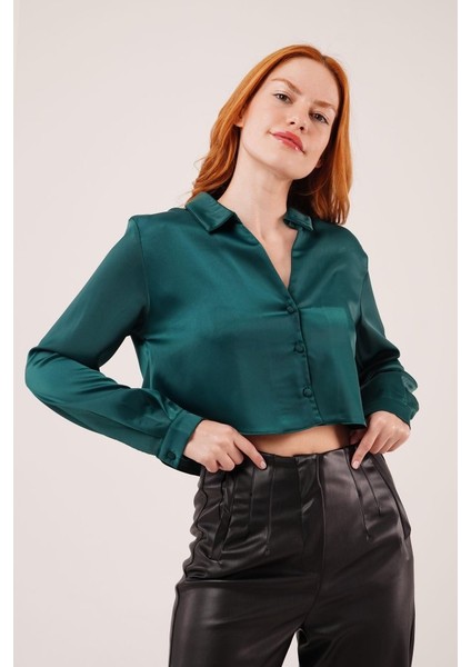 Saten Crop Model Yeşil Gömlek