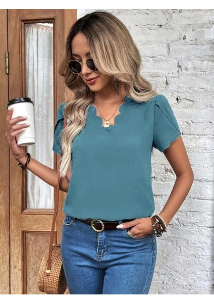 Kadın Kısa Kollu Lazer V Yakalı Ithal Krep Bluz modelleri