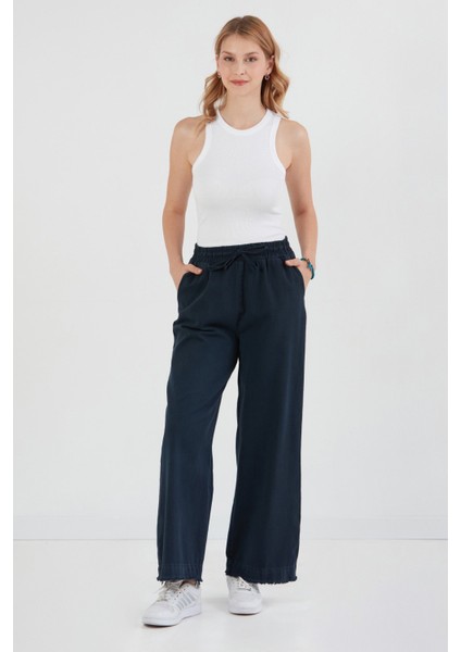Paçası Püsküllü Beli Lastikli Gabardin Pantolon