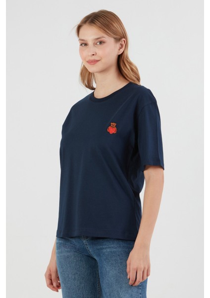 Ayıcık Nakışlı Bisiklet Yaka Tişört