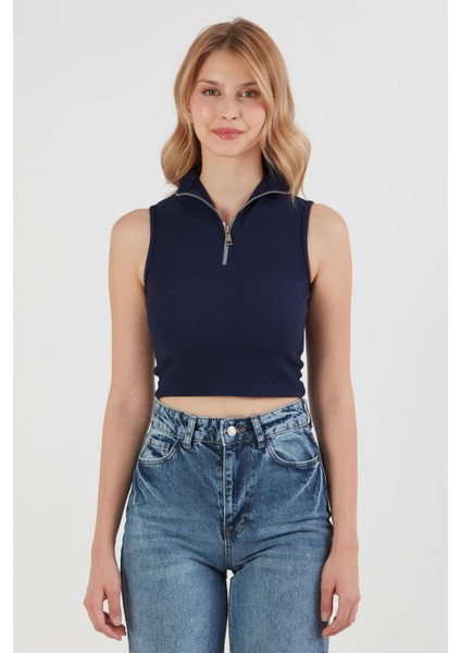 Fitilli Yarım Fermuarlı Kolsuz Bluz