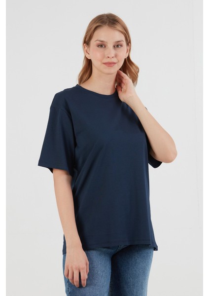 Sırtı Kedi Baskılı Oversize Tişört