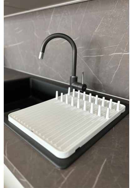 Şık ve kullanışlı beyaz bulaşıklık, mutfağınıza zarafet katacak. fırsatları