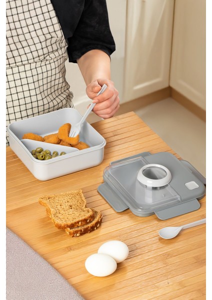 Gri renkli, 1250 ml kapasiteli, 4 parçalı, taşınabilir beslenme seti